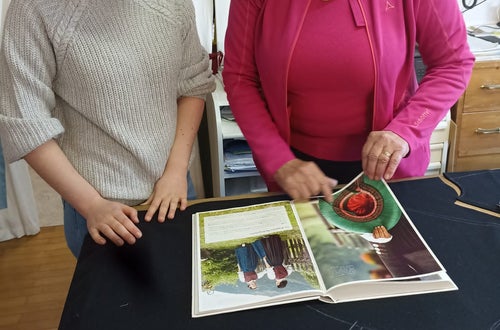„Frau Trenkwalder hat mich herzlich betreut. Mit ihr habe ich ein tolles Hobby entdeckt. Mein Weg führt mich in die 4. Klasse.“ „Frau Trenkwalder hat mich herzlich betreut. Mit ihr habe ich ein tolles Hobby entdeckt. Mein Weg führt mich in die 4. Klasse.“