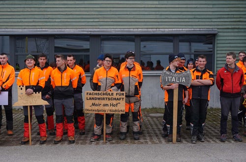 Unsere Teilnehmer beim Einzug. © FAST Ossiach des BFW Unsere Teilnehmer beim Einzug. © FAST Ossiach des BFW