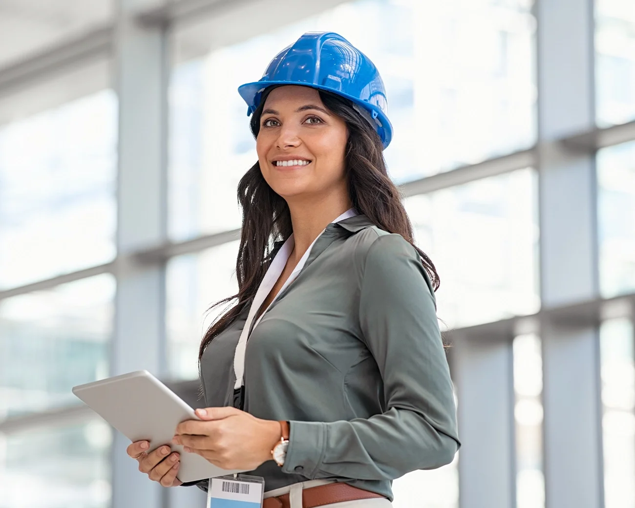 Vrouw met succesvolle baan in de bouw