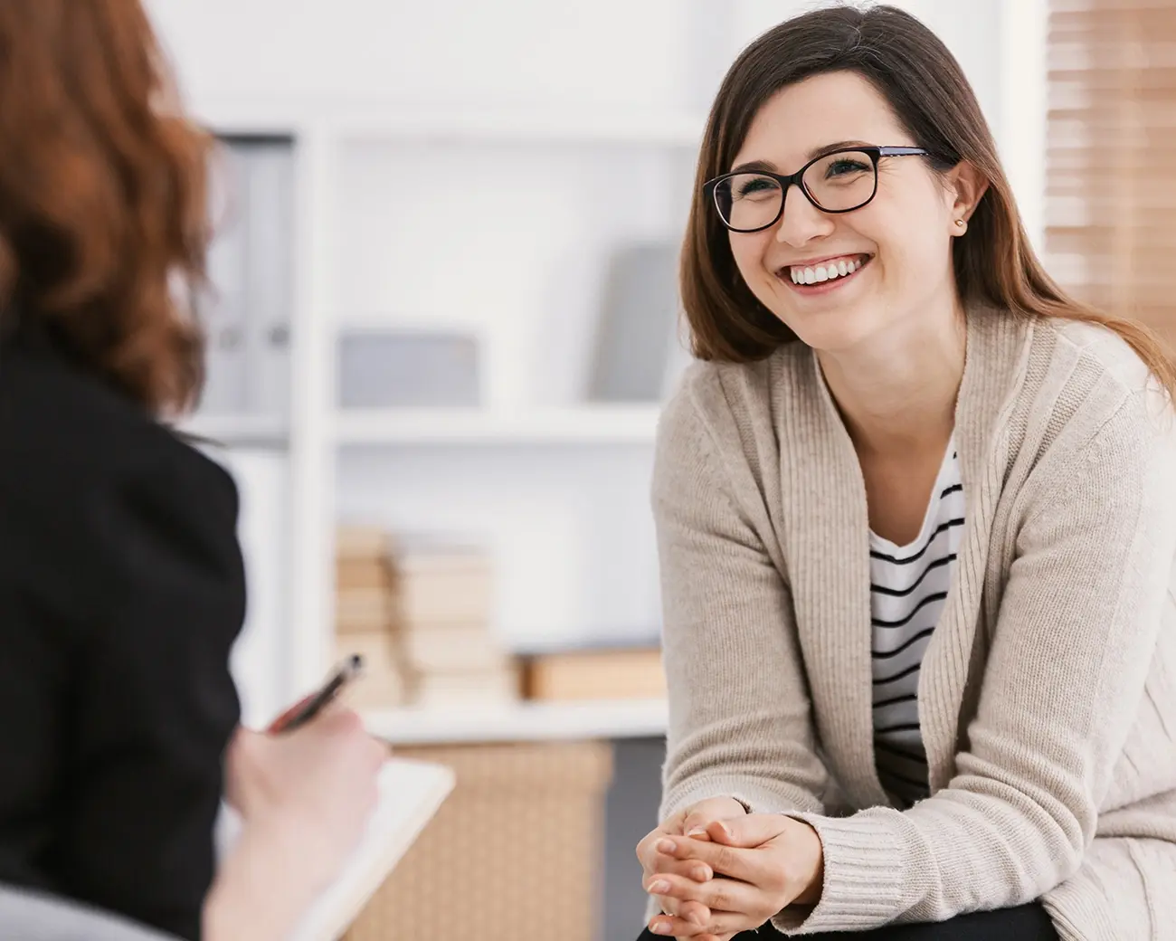 Twee vrouwen in gesprek