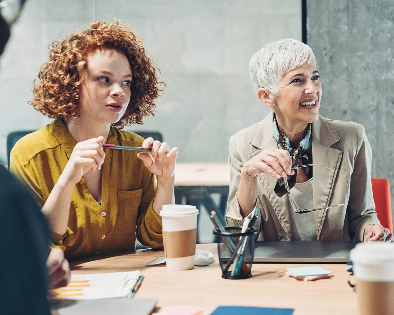 twee dames in overleg