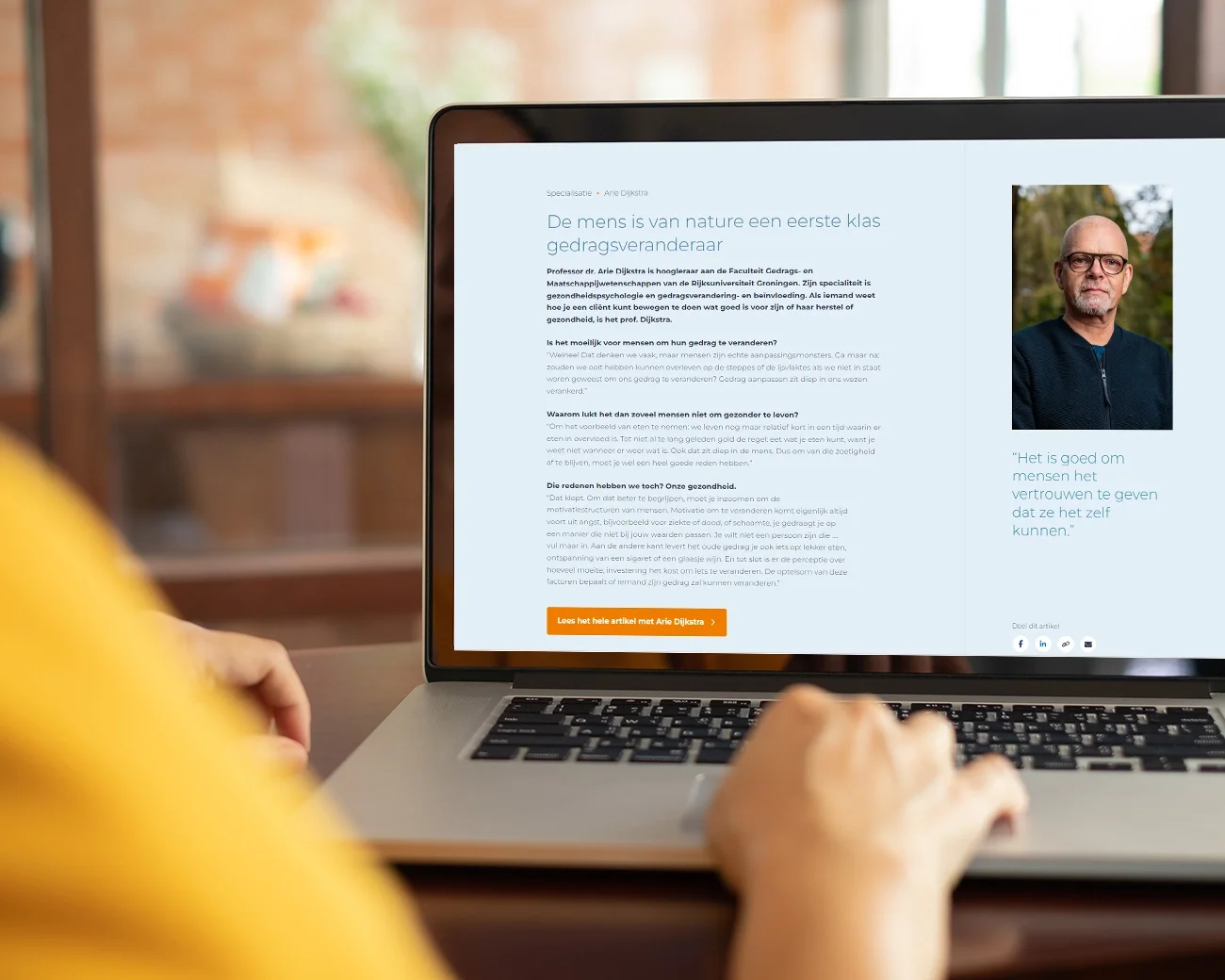 Prohealth Magazine op een laptop