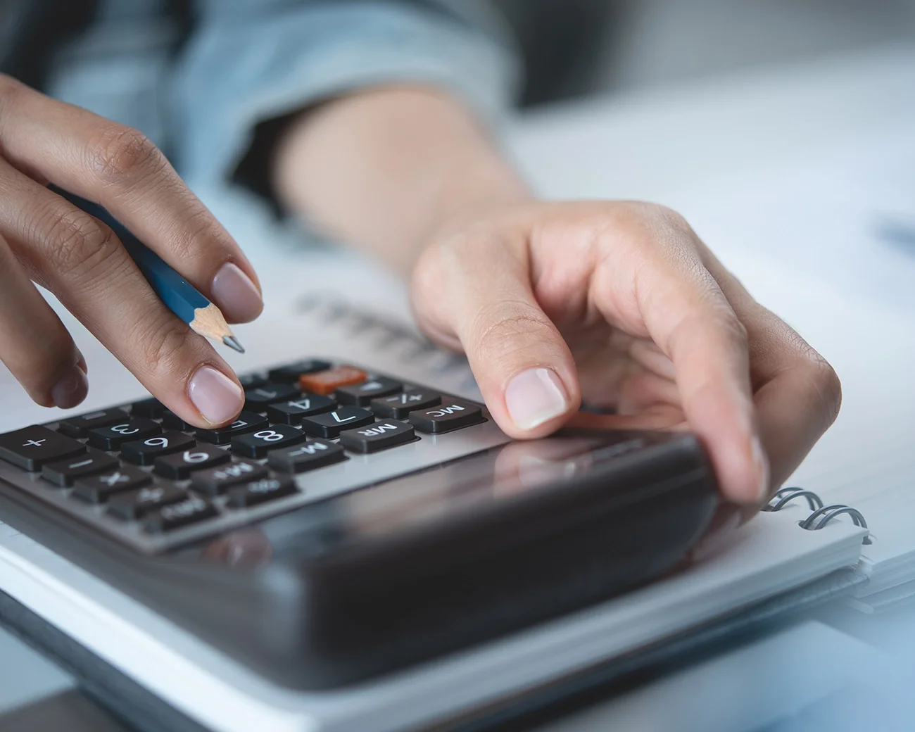 Rekenmachine wordt gebruikt voor berekening