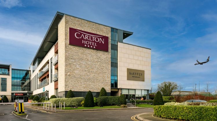 Carlton Hotel Dublin Airport slide 1
