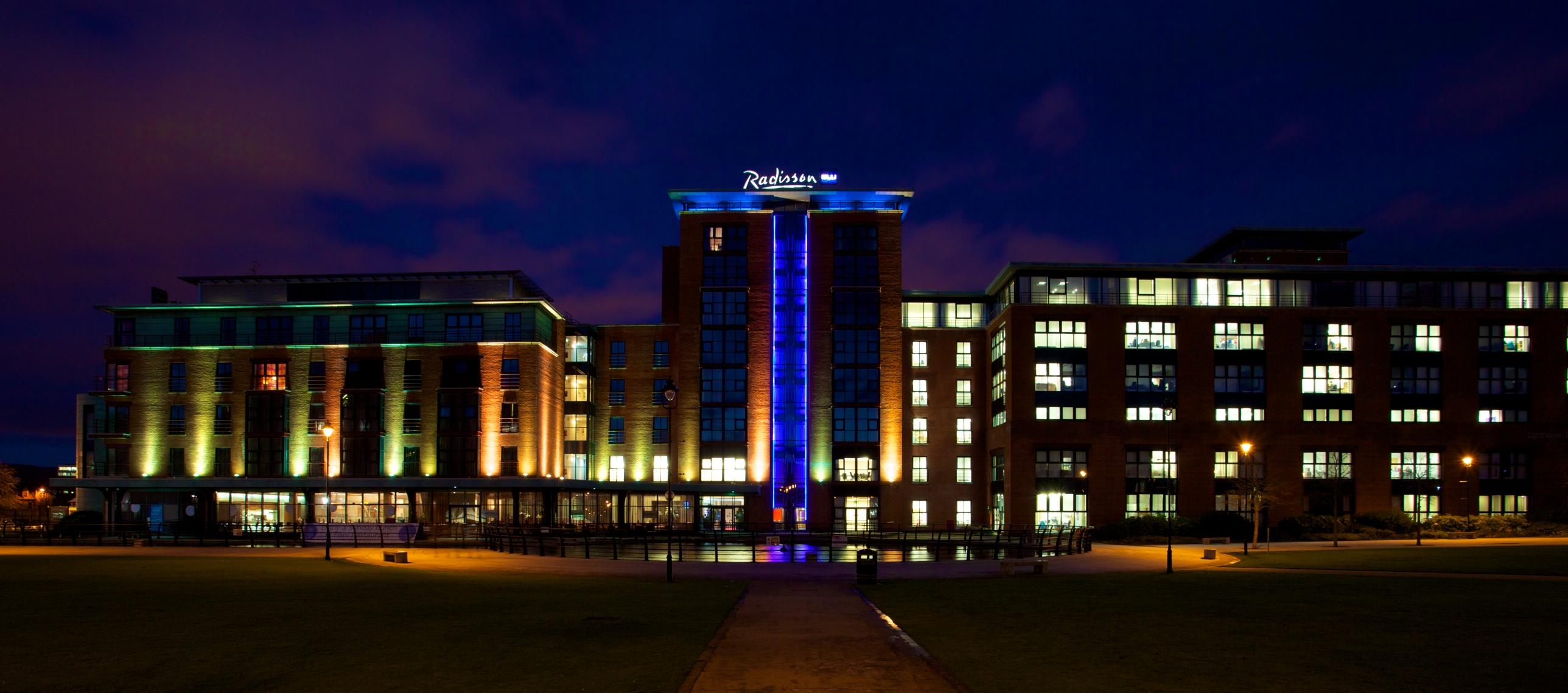 Radisson Blu Belfast Hotel slide 1