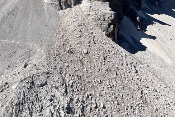 Crollo in roccia dalla Croda dei Toni, Sentiero 101-103, Comune di Sesto, 2024