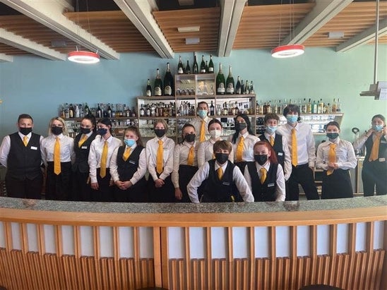 1. Servierlehrlinge 1. Servierlehrlinge