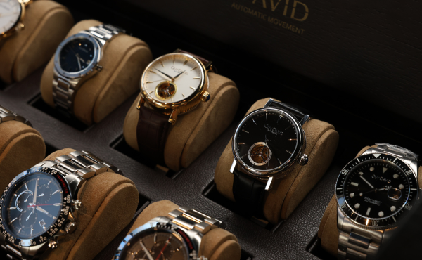 Guy David is the watch brand of GASSAN which stands for contemporary watches. Guy David sells men's watches and woman’s watches. 