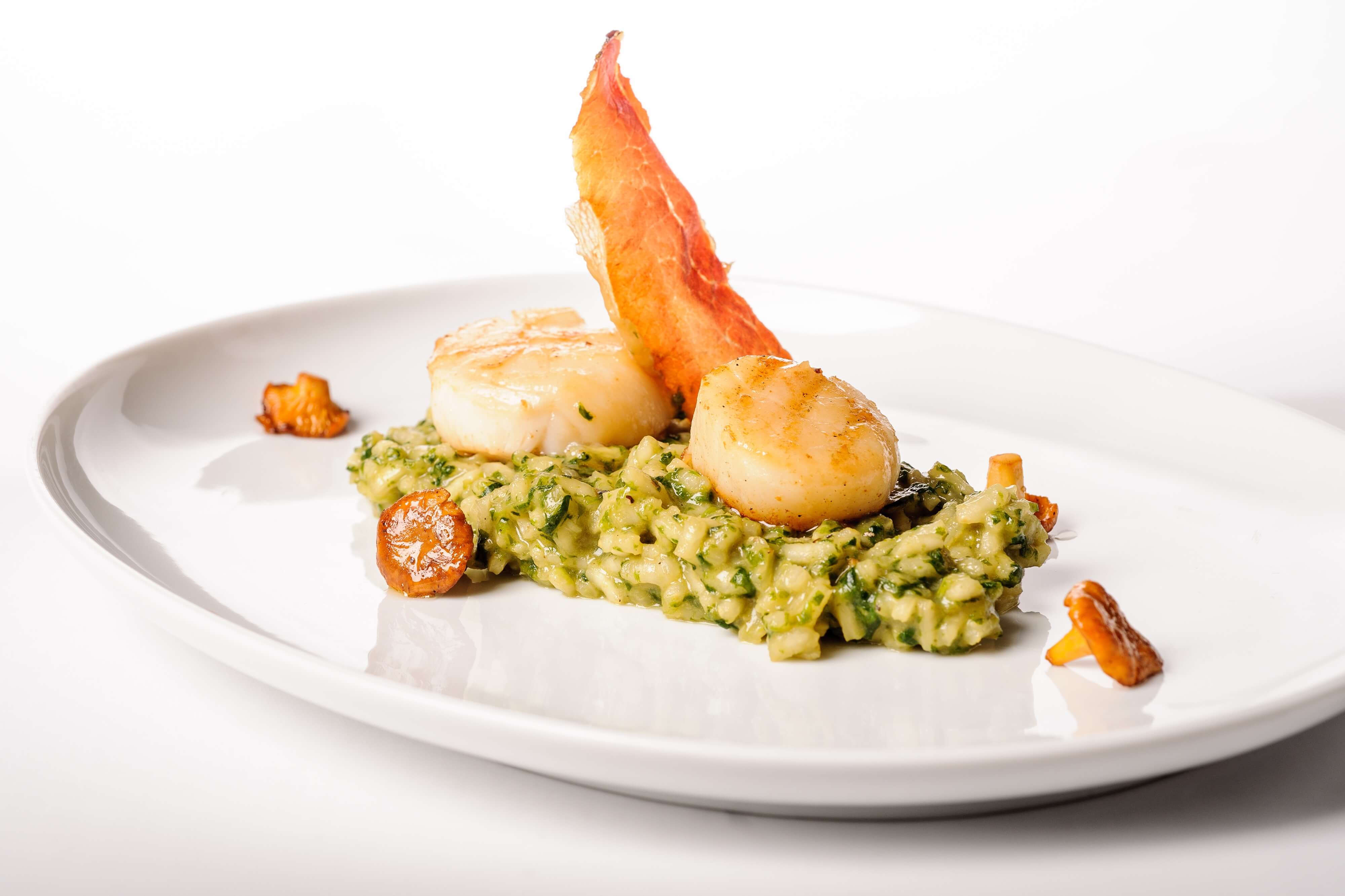 Risotto à la laitue Saint-Jacques et mousse de Speck Alto Adige IGP