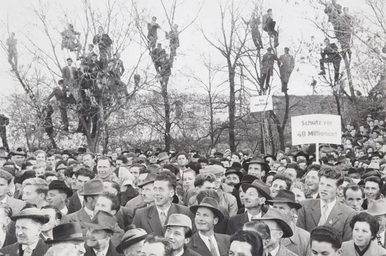 Manifestaziun a Ciastel Sigmundskron