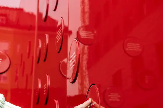 Nstalazion permanënta dl'autonomia