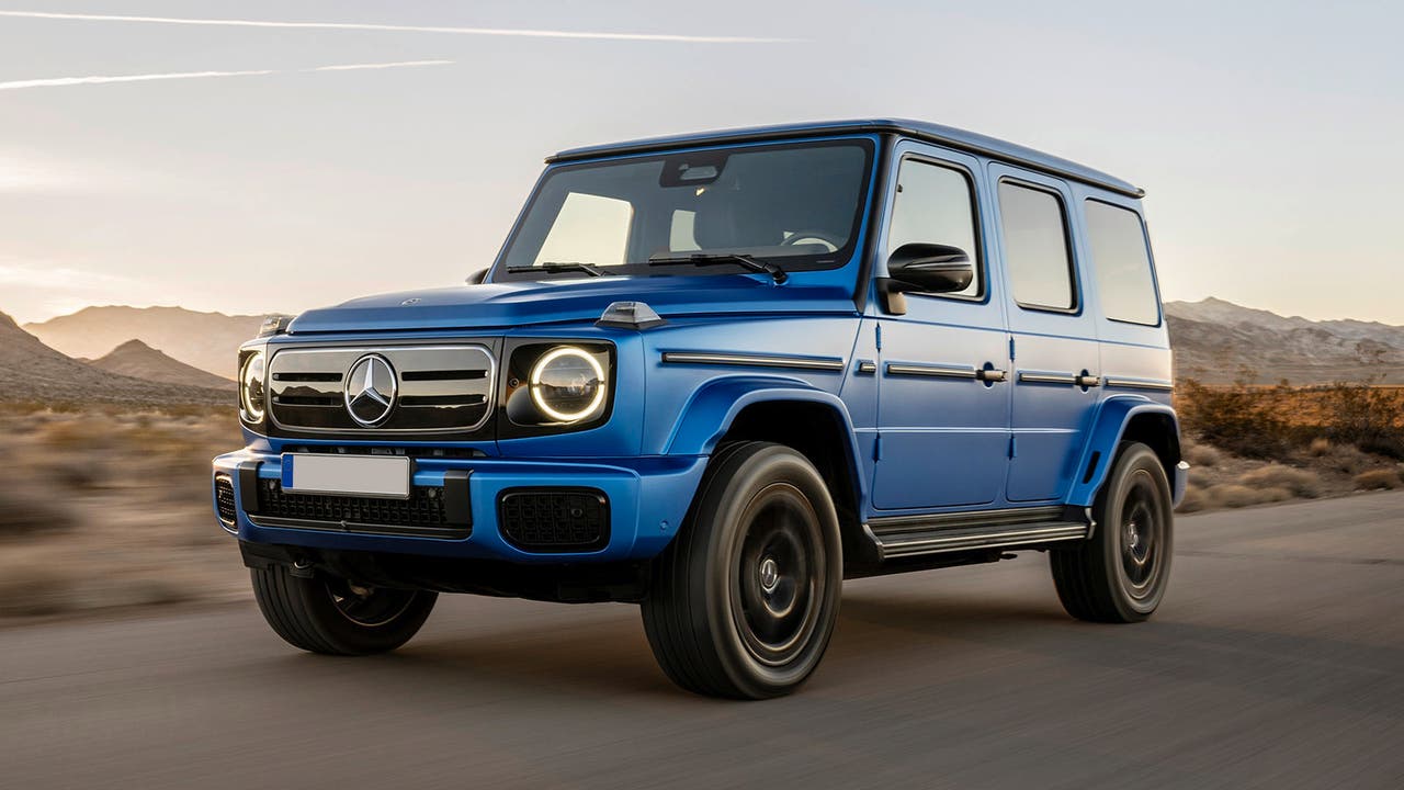 Mercedes G-Class Electric in blue