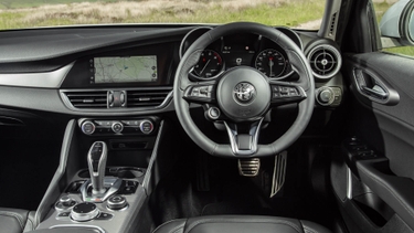 Alfa Romeo Giulia interior