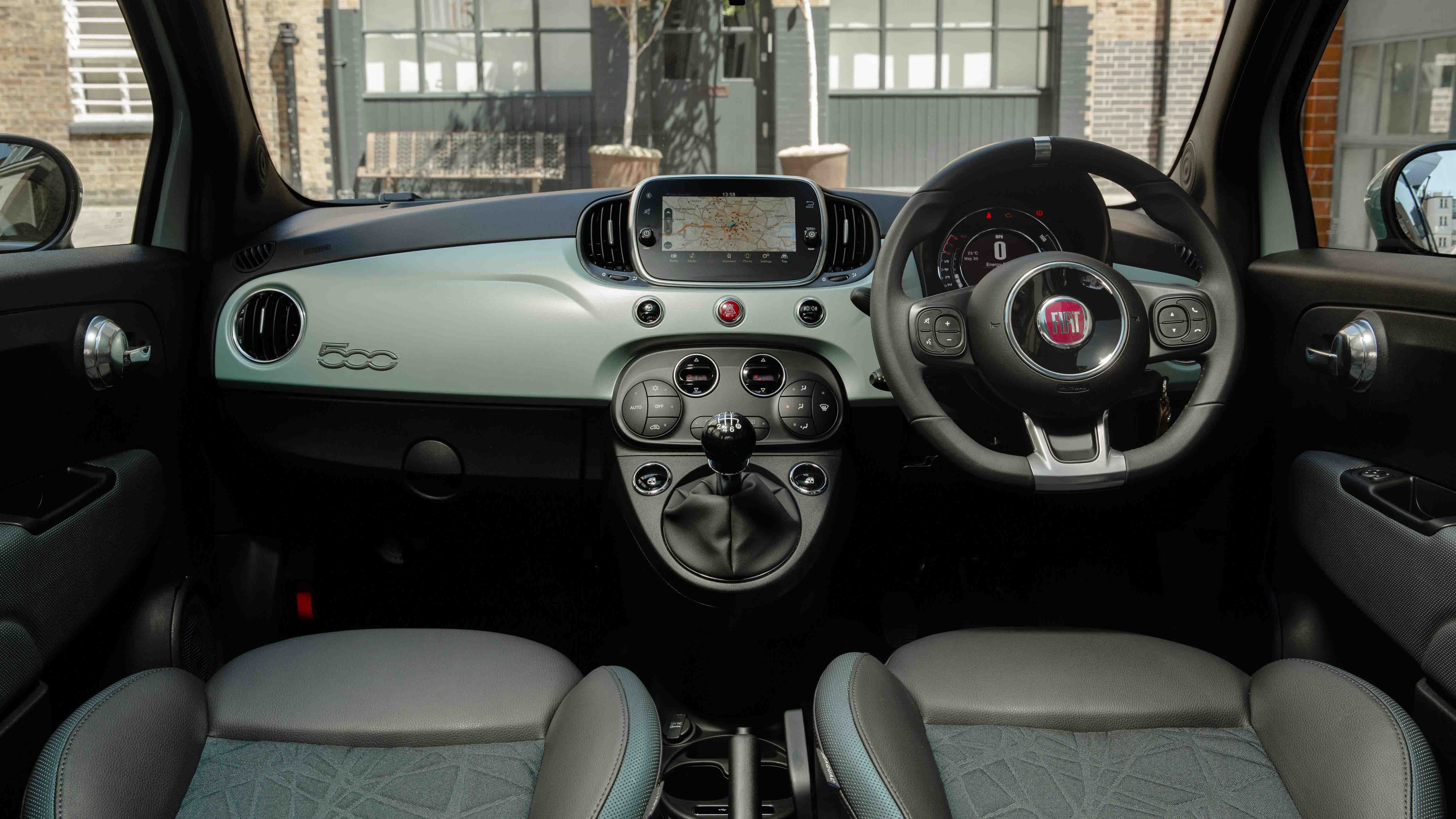 Fiat 500 interior 