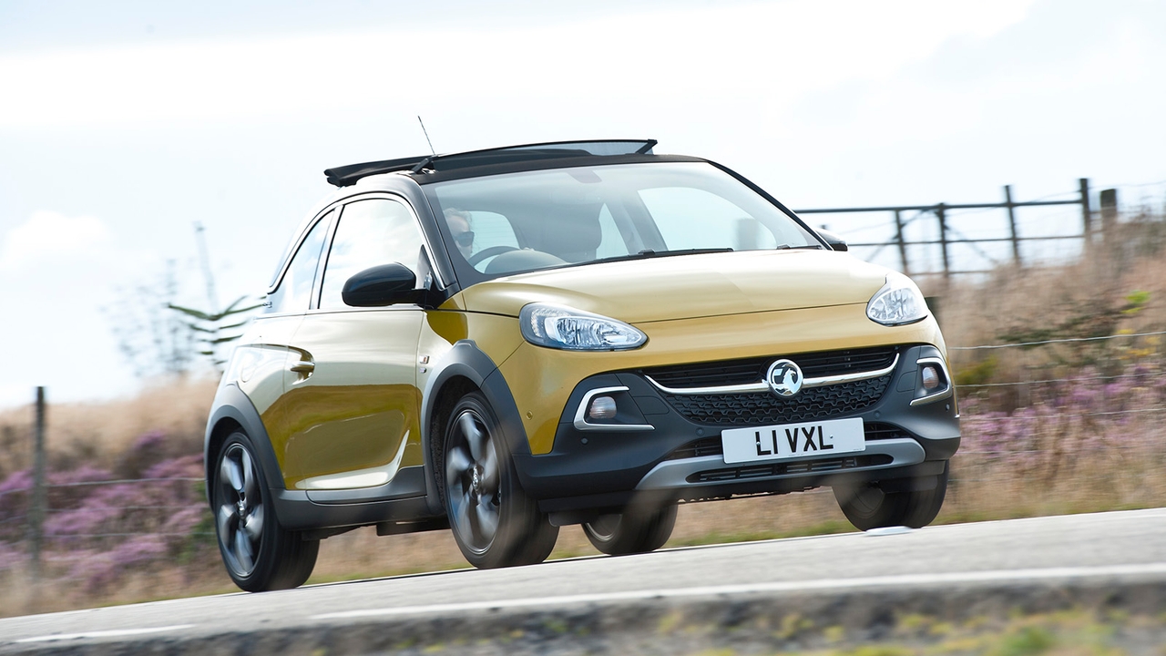 Vauxhall Adam (Rocks) in yellow