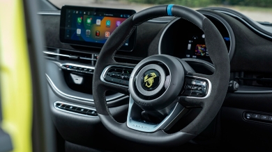 Abarth 500e review – interior
