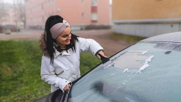 Best ways to defrost a car windscreen without an ice scraper