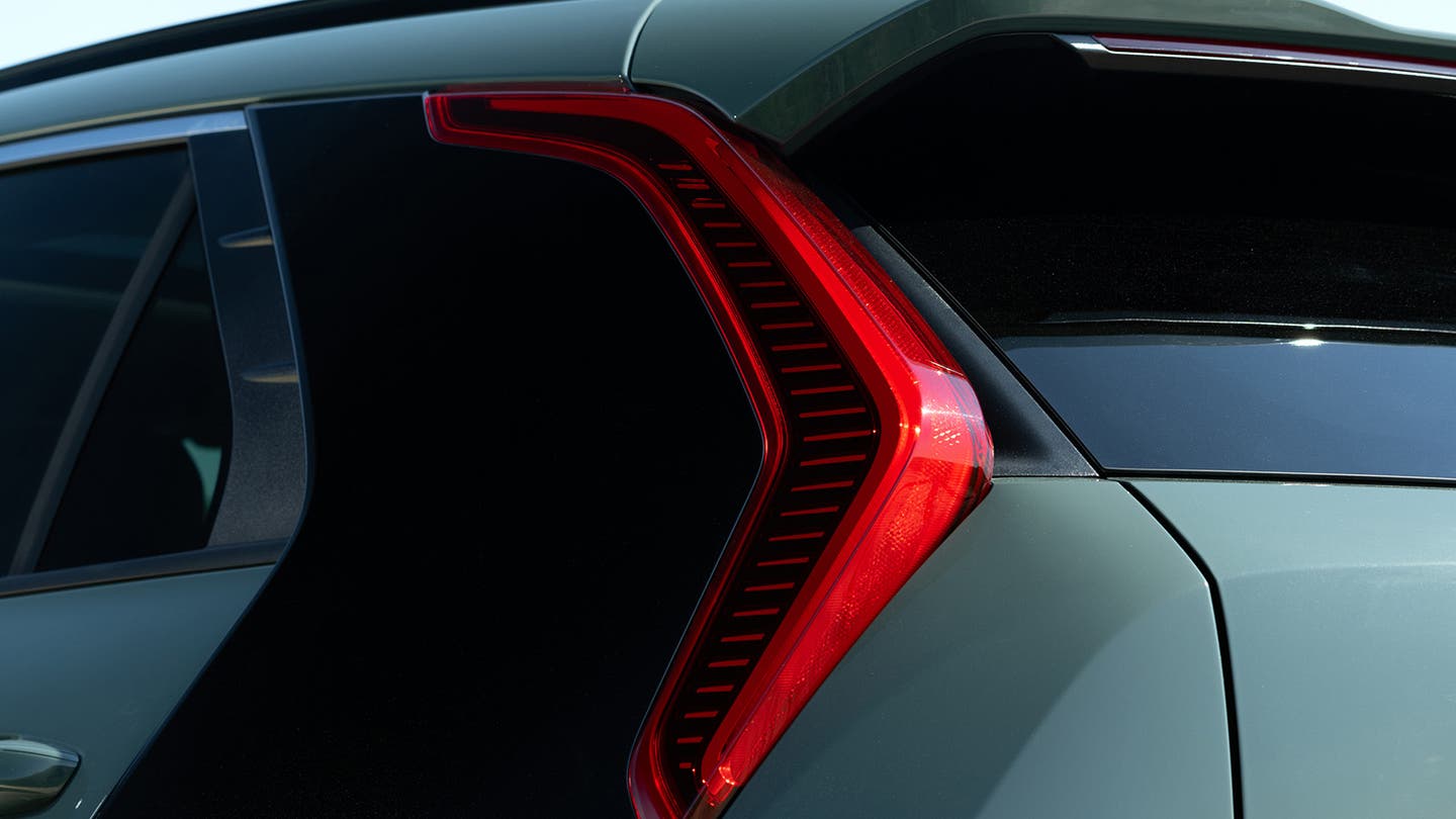 Kia Niro review rear detail