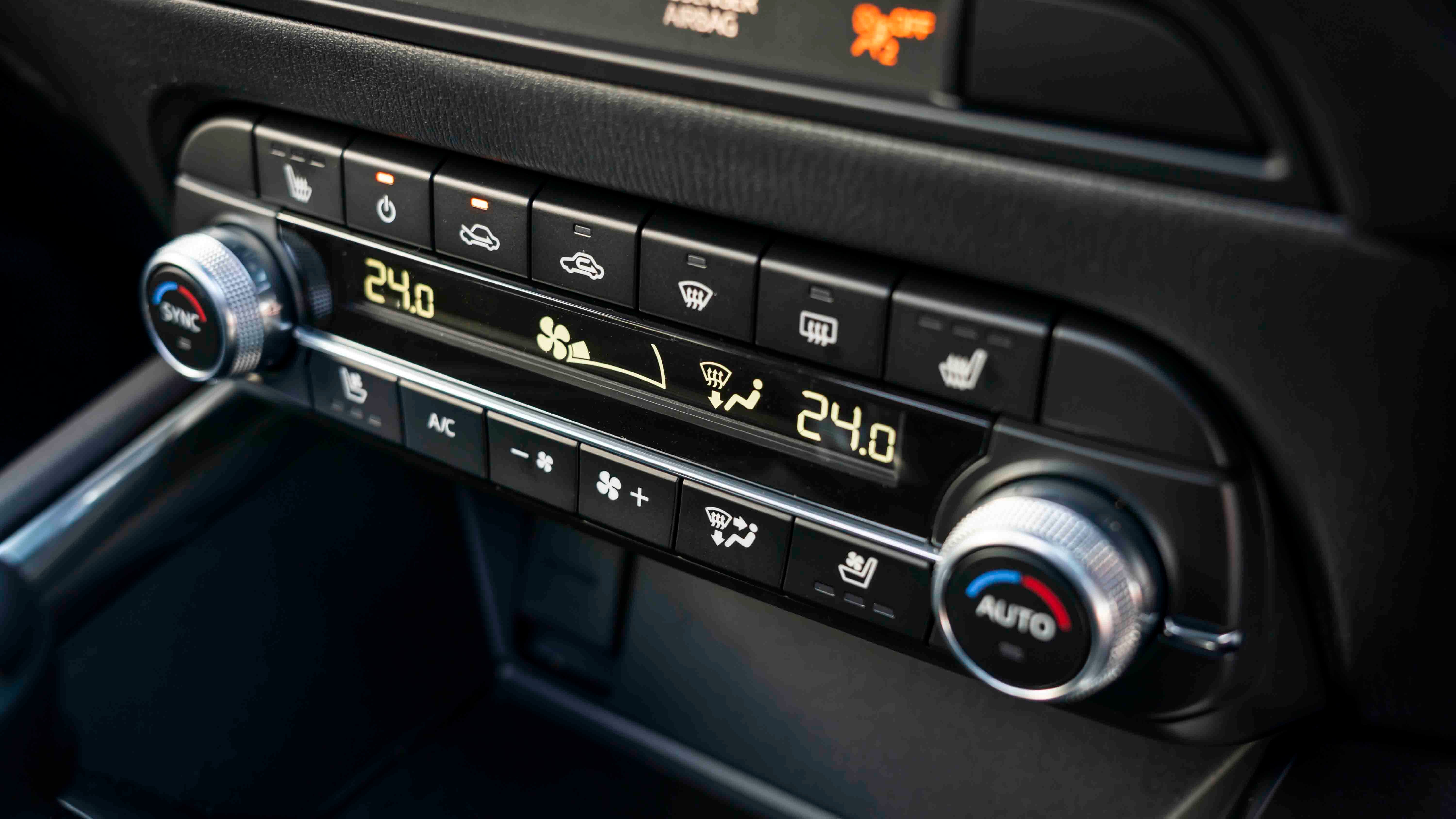 Mazda CX-5 climate controls