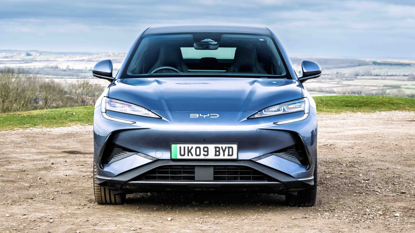 BYD Sealion 7 front end