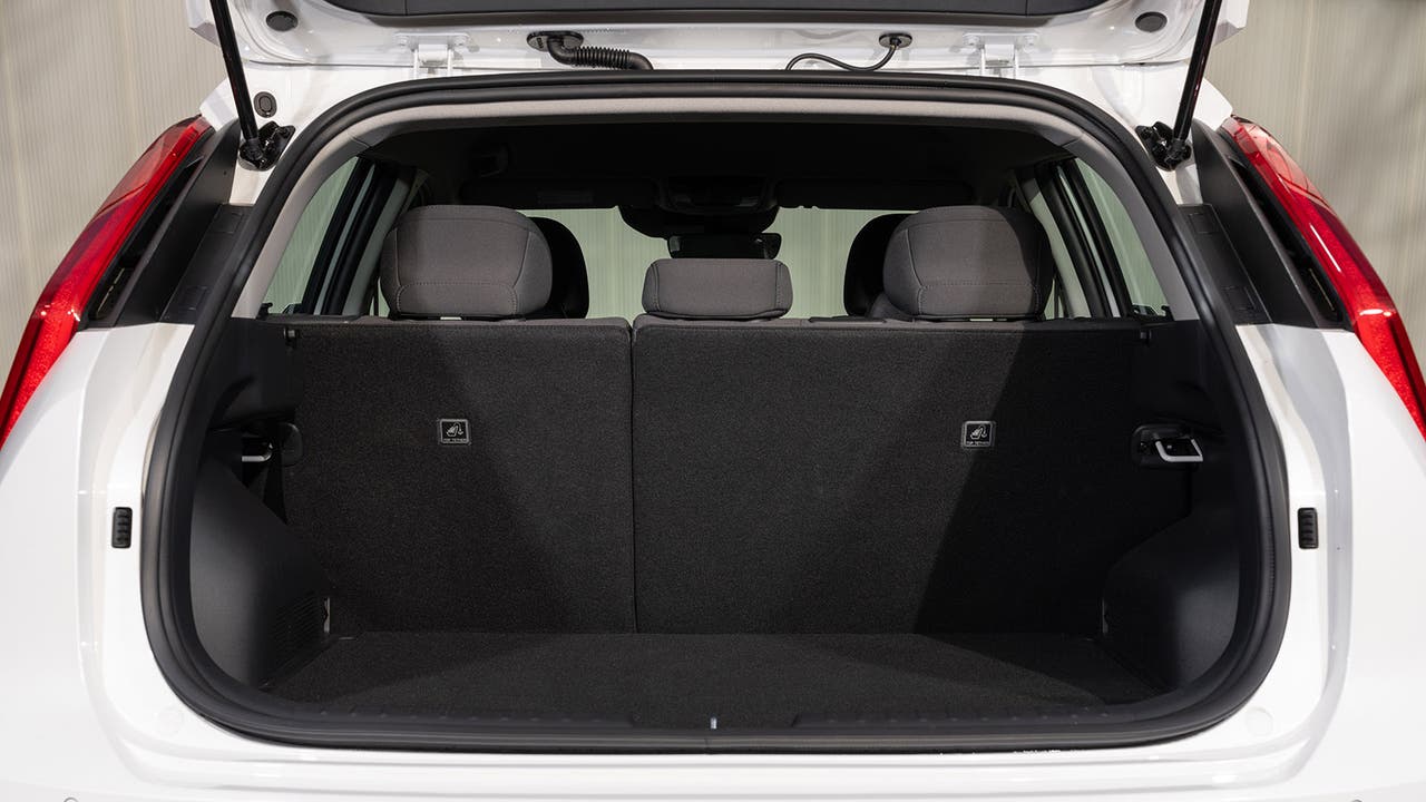 Kia Niro review boot space