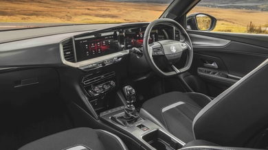 Vauxhall Mokka interior