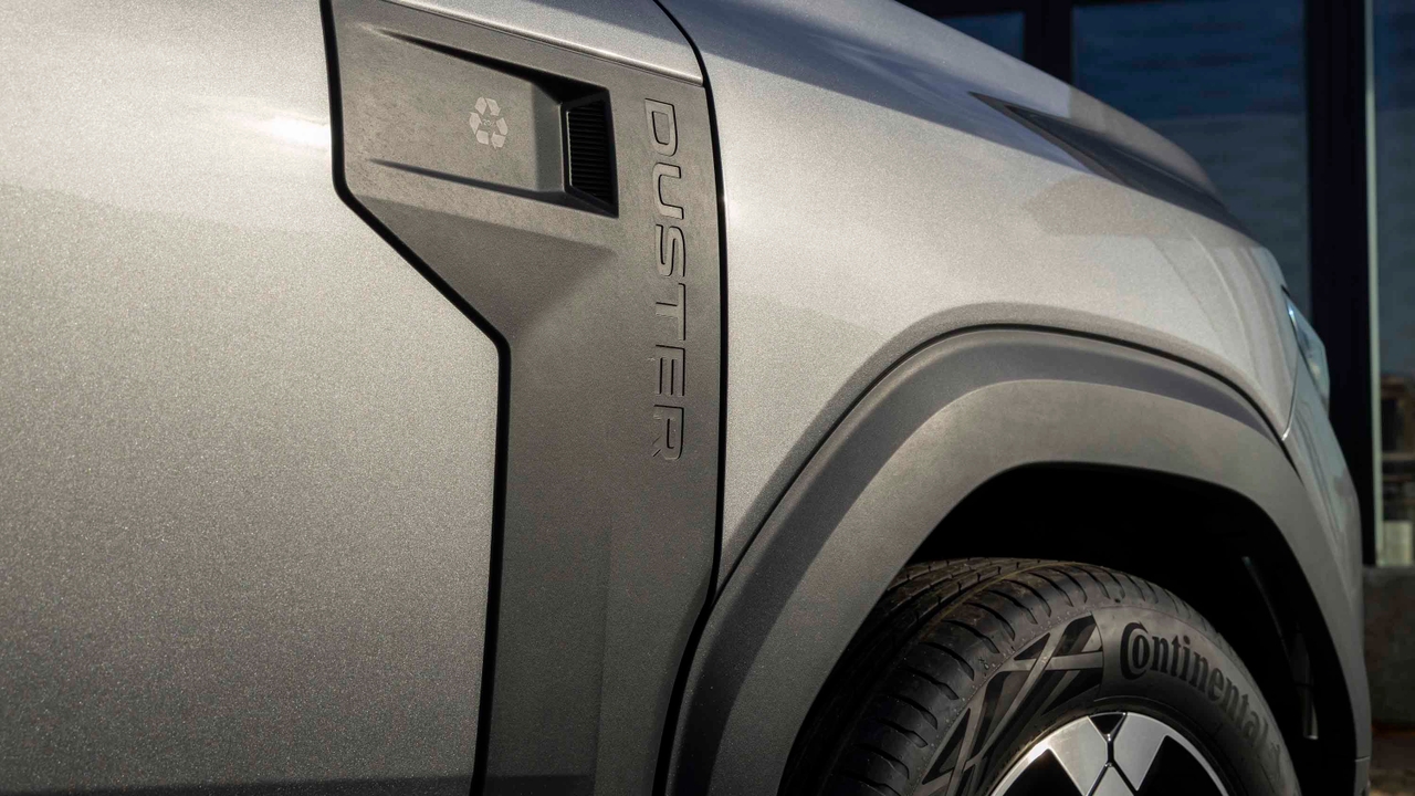 2024 Dacia Duster cladding