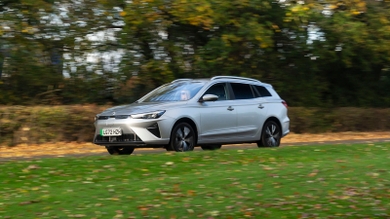 MG5 EV review – front three quarter