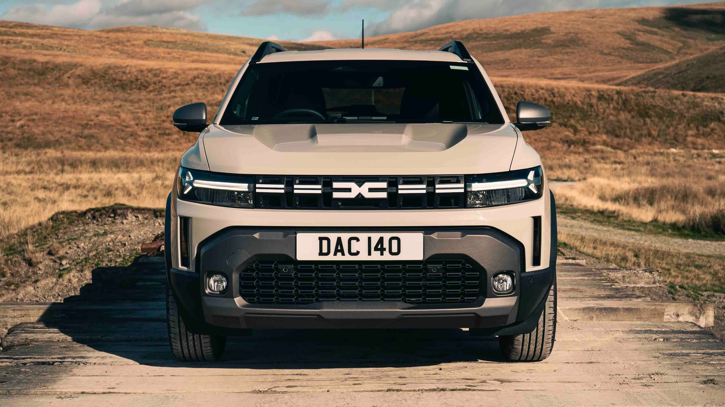 Dacia Duster front view