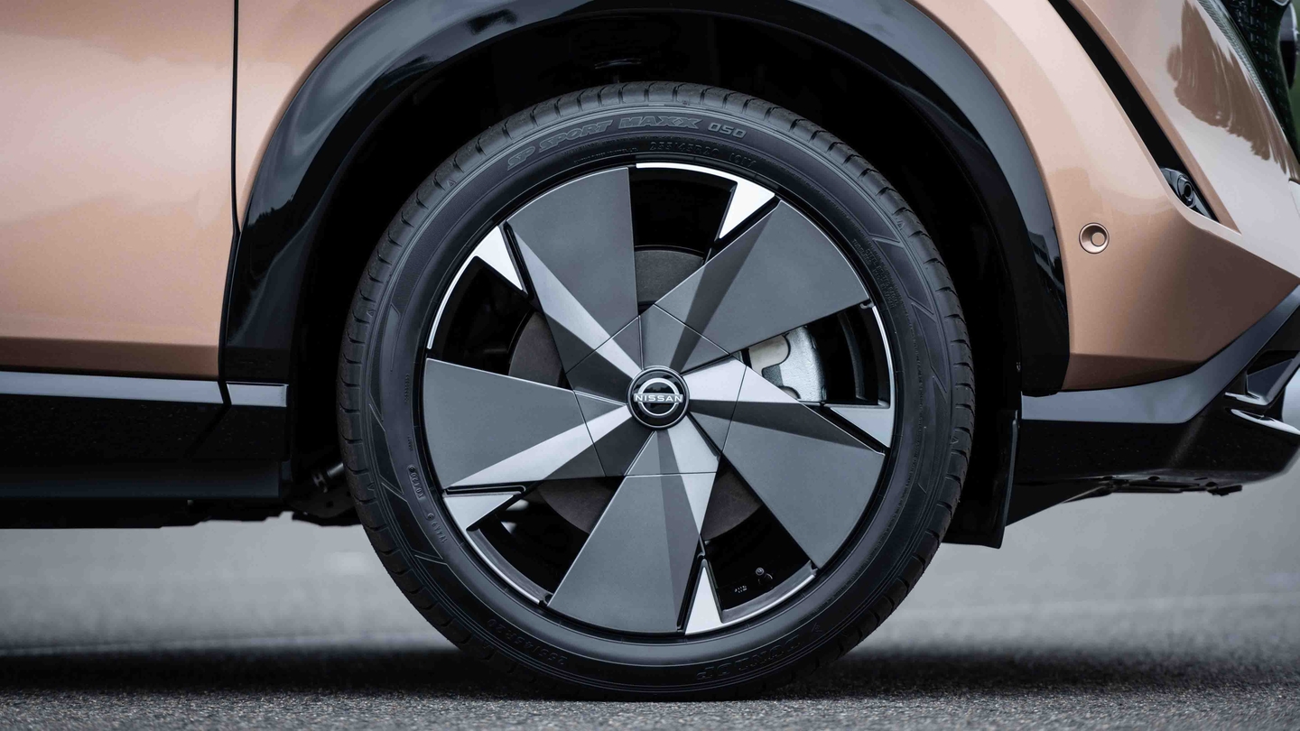 Nissan Ariya alloy wheel