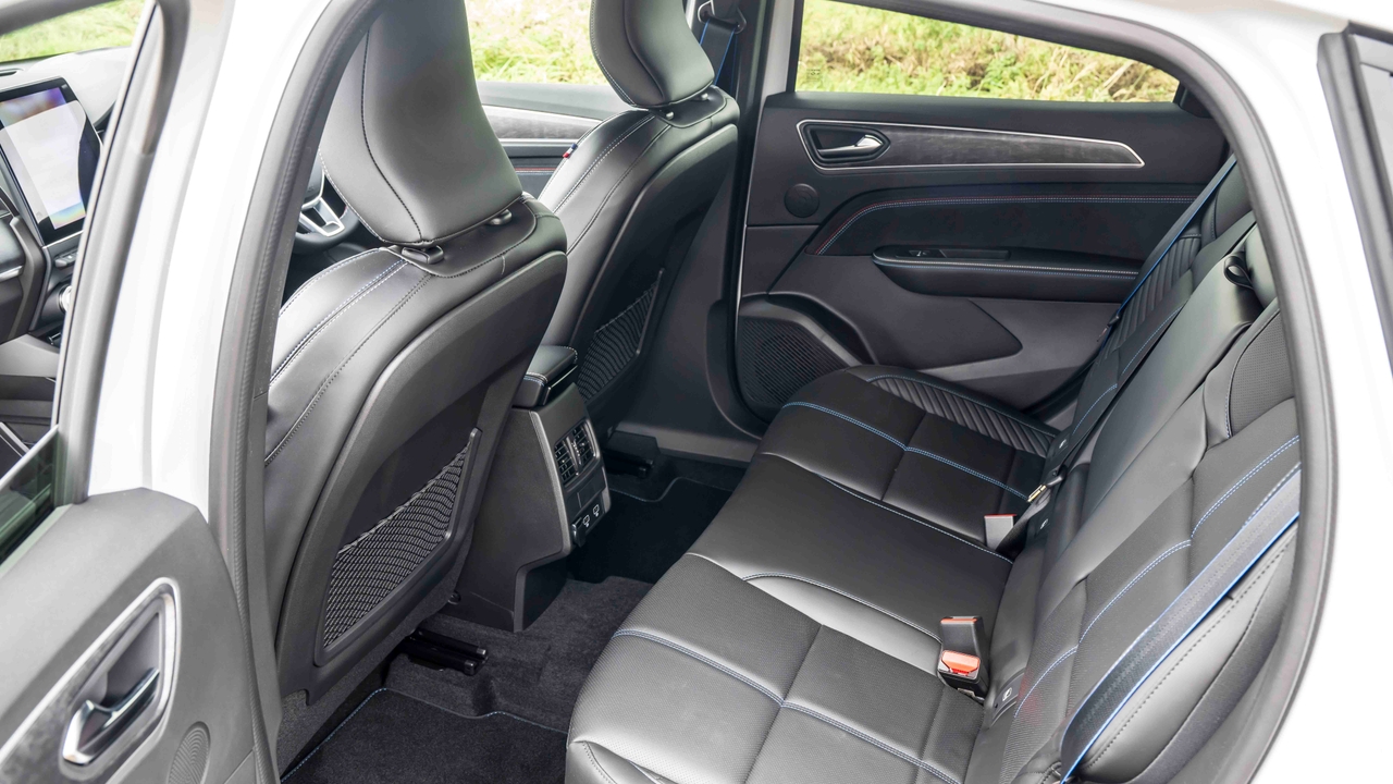 Renault Arkana rear seats