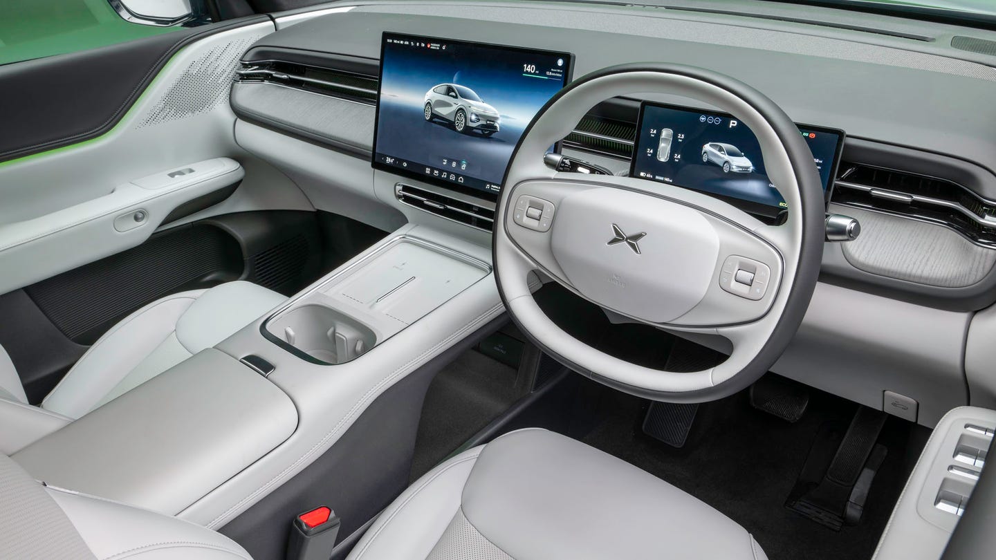 XPeng G6 interior