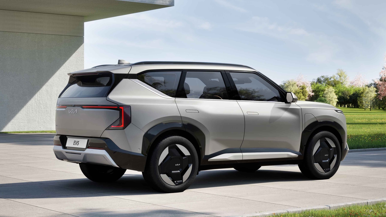 Kia EV5 rear/side view