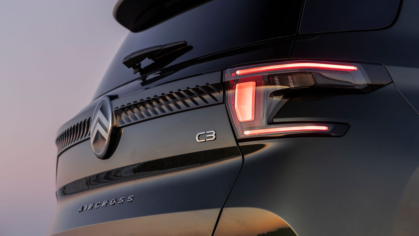 Citroen C3 Aircross tail-light