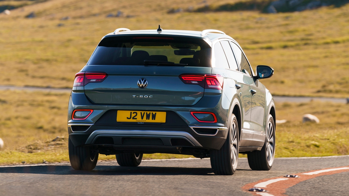 Volkswagen T-Roc driving rear view