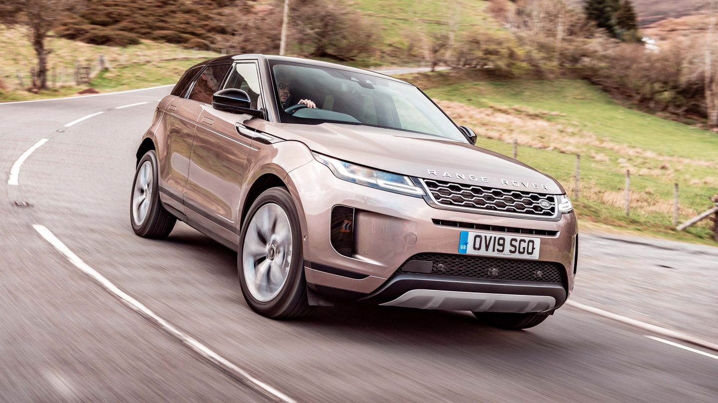 Range Rover Evoque driving around corner