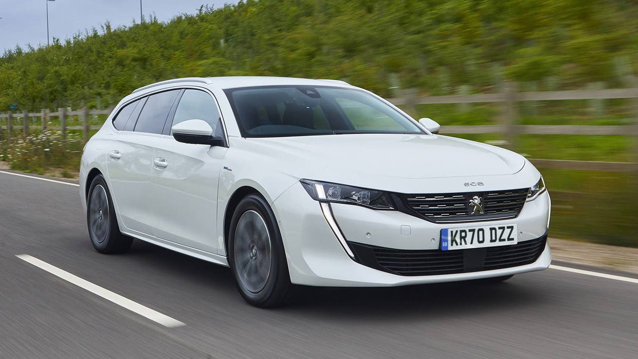 Peugeot 508 SW estate in white