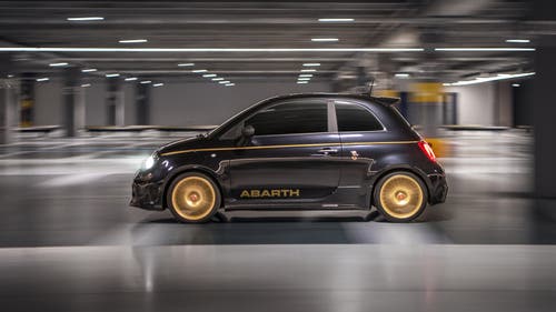 Abarth 595 review side