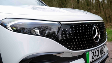 Mercedes EQB headlight and grille