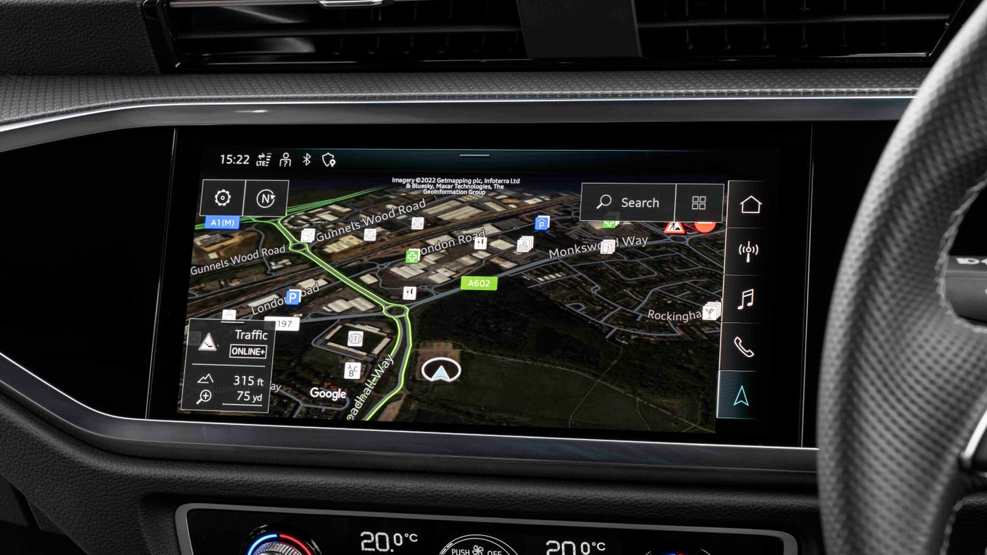 Audi Q3 sat nav