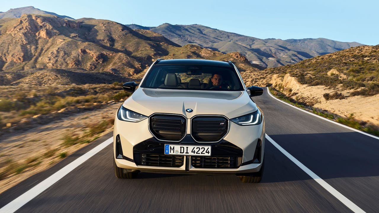 BMW X3 M50 in white front