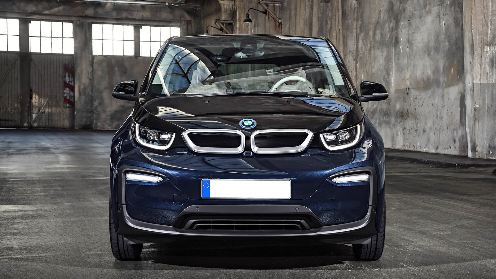 BMW i3 review front