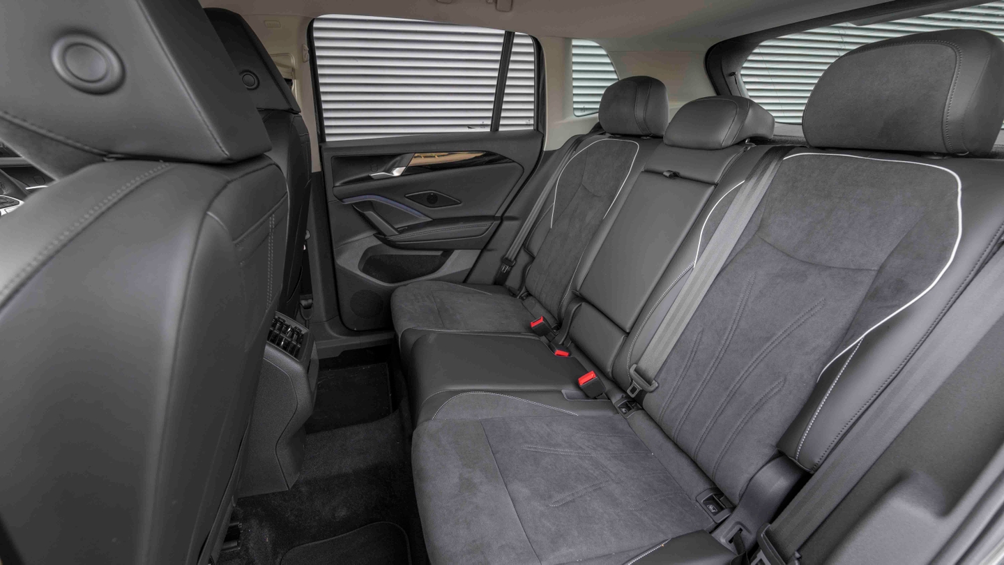 2024 Volkswagen Tiguan rear seats