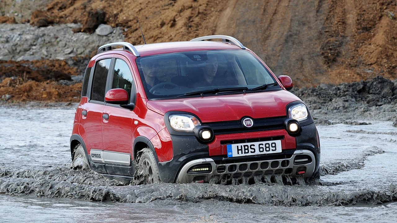 Fiat Panda 4x4 in red