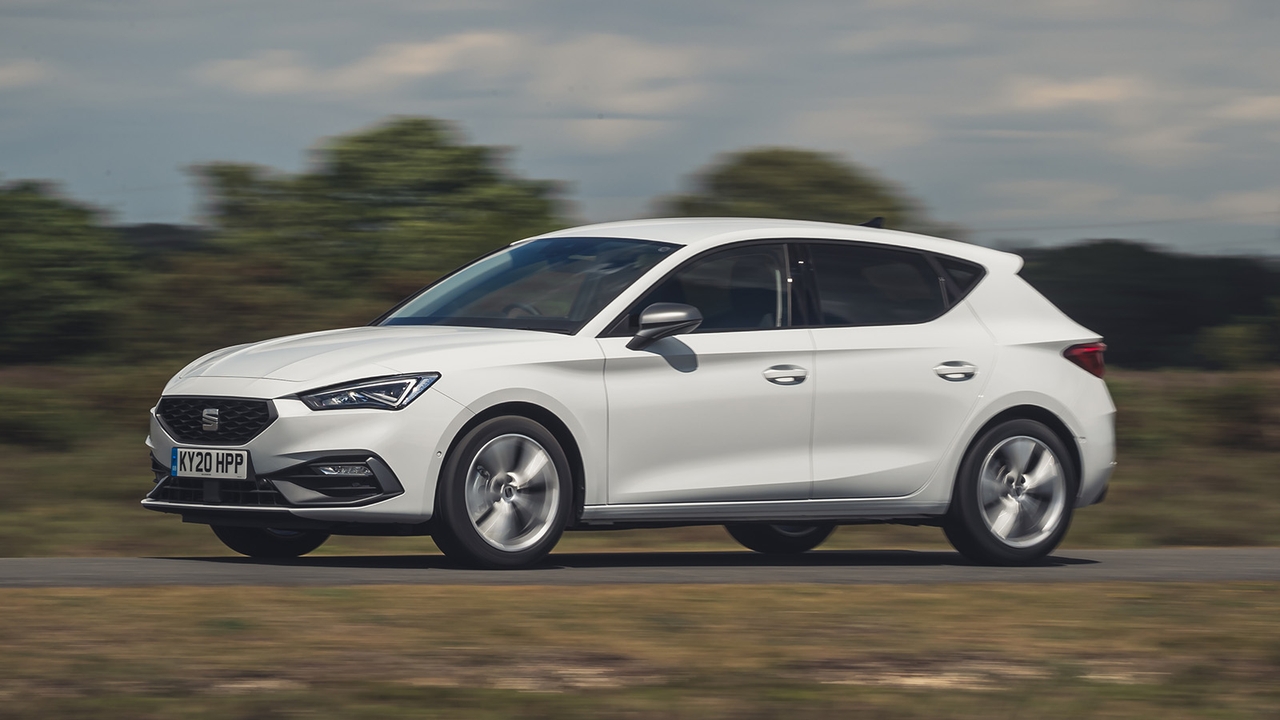 SEAT Leon in white