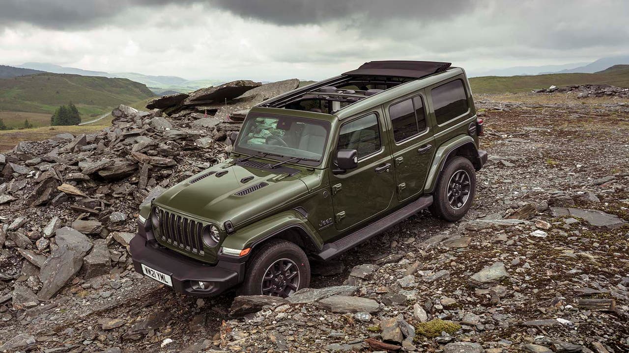 Jeep Wrangler in green, off road shot