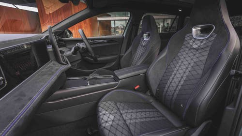 2024 Volkswagen Passat R-Line front seats