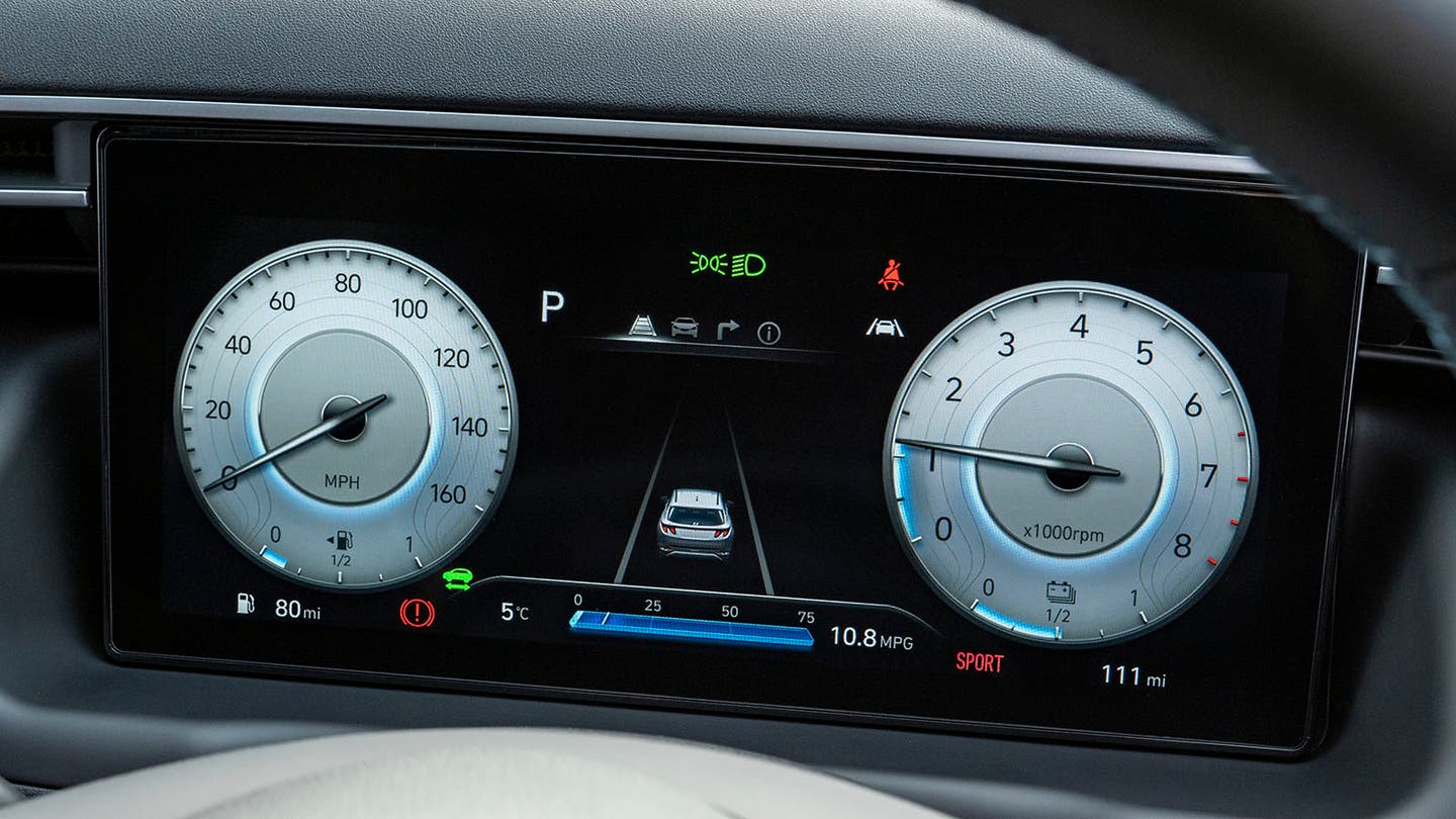 Hyundai Tucson review digital dials