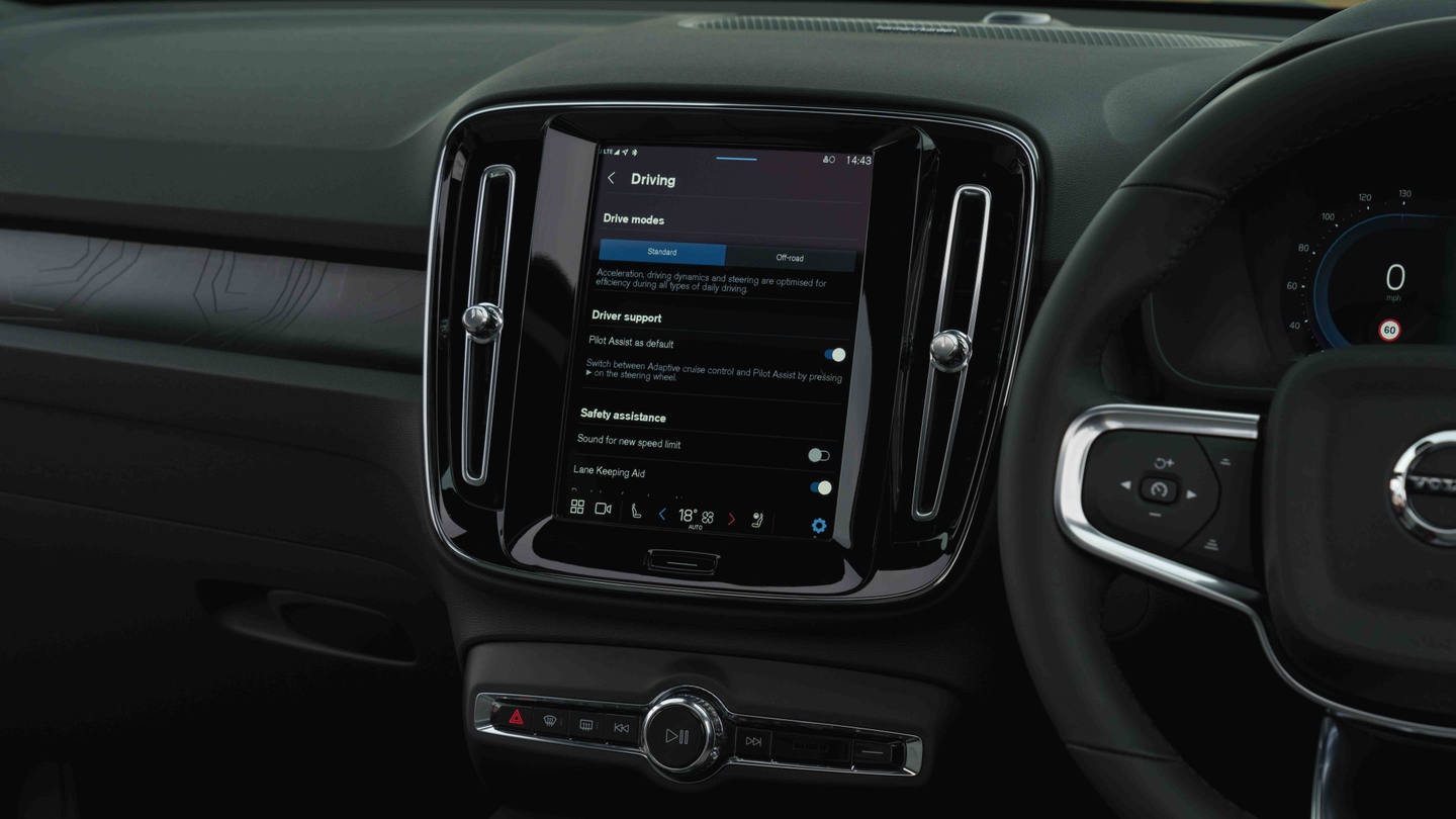 Volvo EX40 settings menu