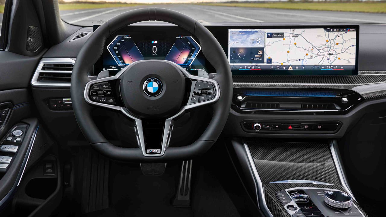 2024 BMW 3 Series interior